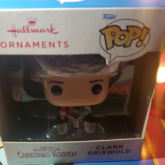 Hallmark Funko Pop Clark Griswold Ornament - Red and White - Picture 3 of 6